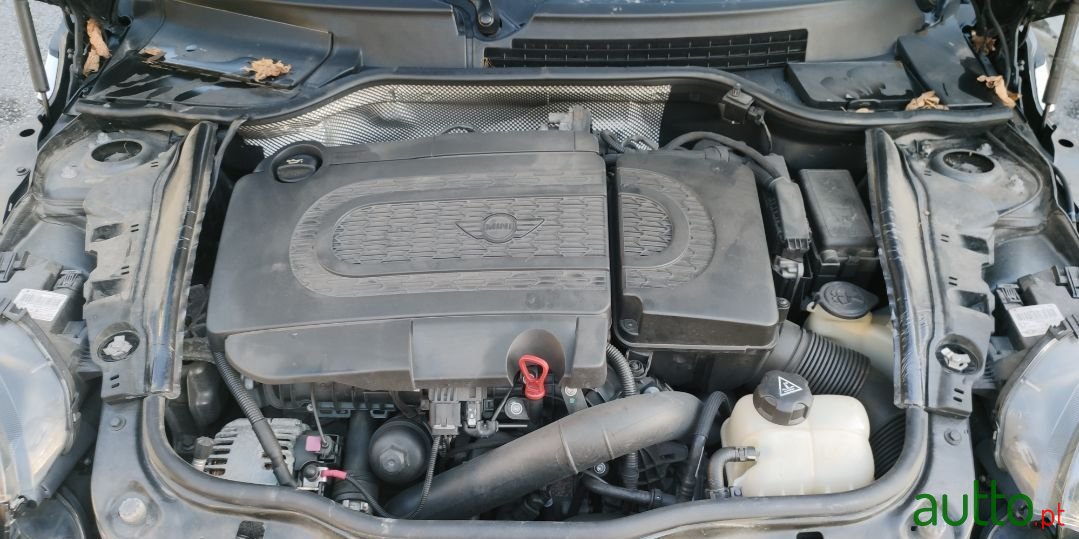 2013' MINI Cooper photo #6