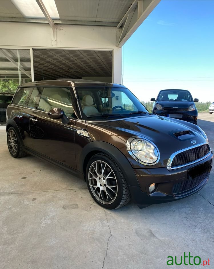 2008' MINI Clubman Cooper S photo #3