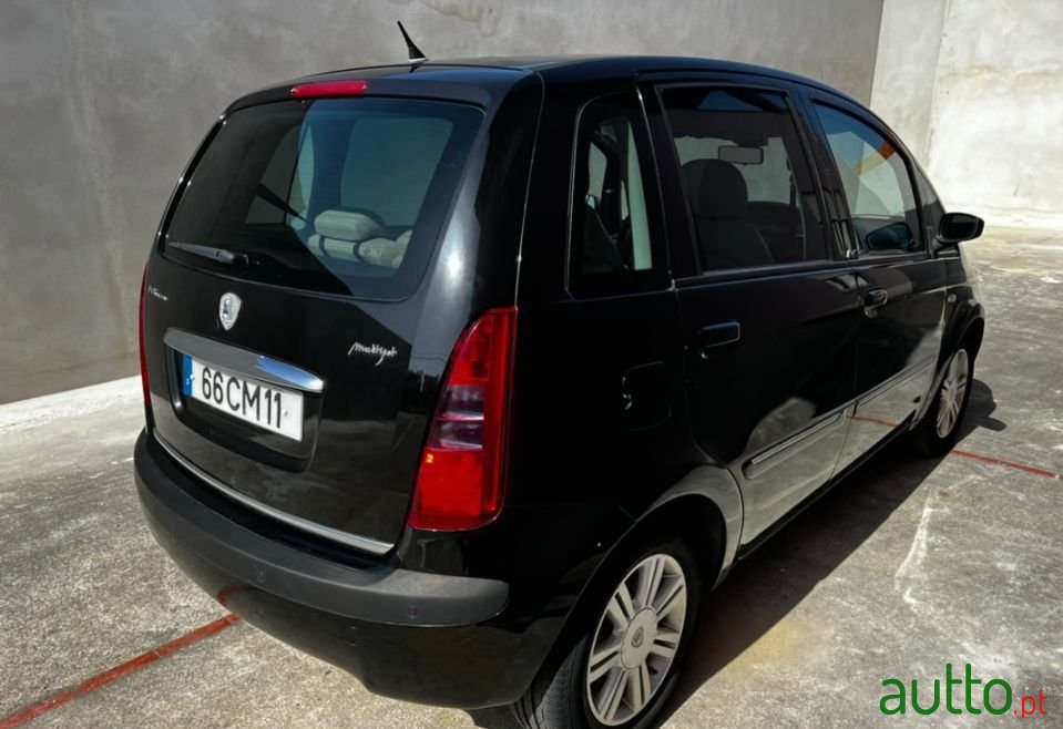 2006' Lancia Musa photo #3