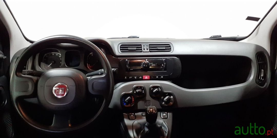 2014' Fiat Panda photo #4