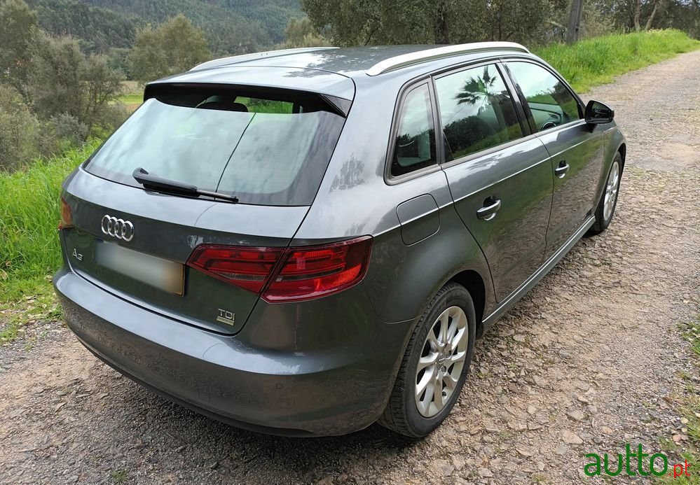 2014' Audi A3 Sportback photo #4