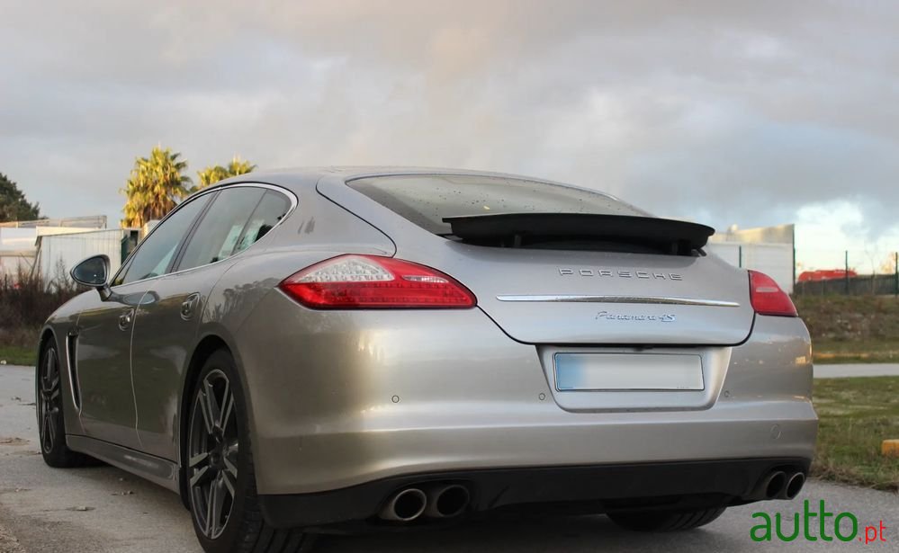 2010' Porsche Panamera 4S Pdk photo #4