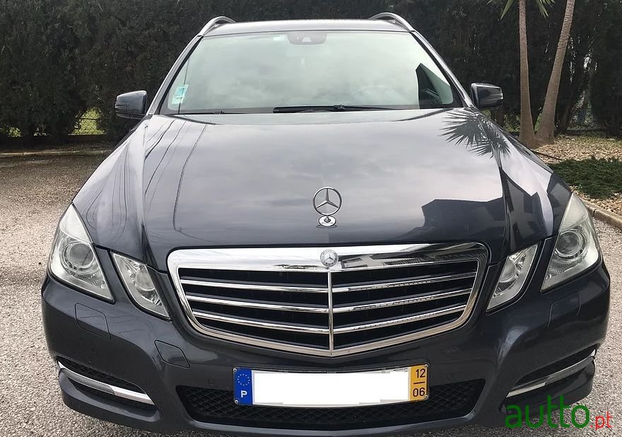 2012' Mercedes-Benz E-250 photo #1