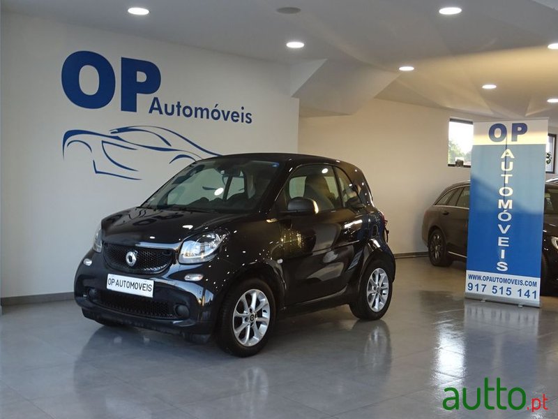 2018' Smart Fortwo photo #1