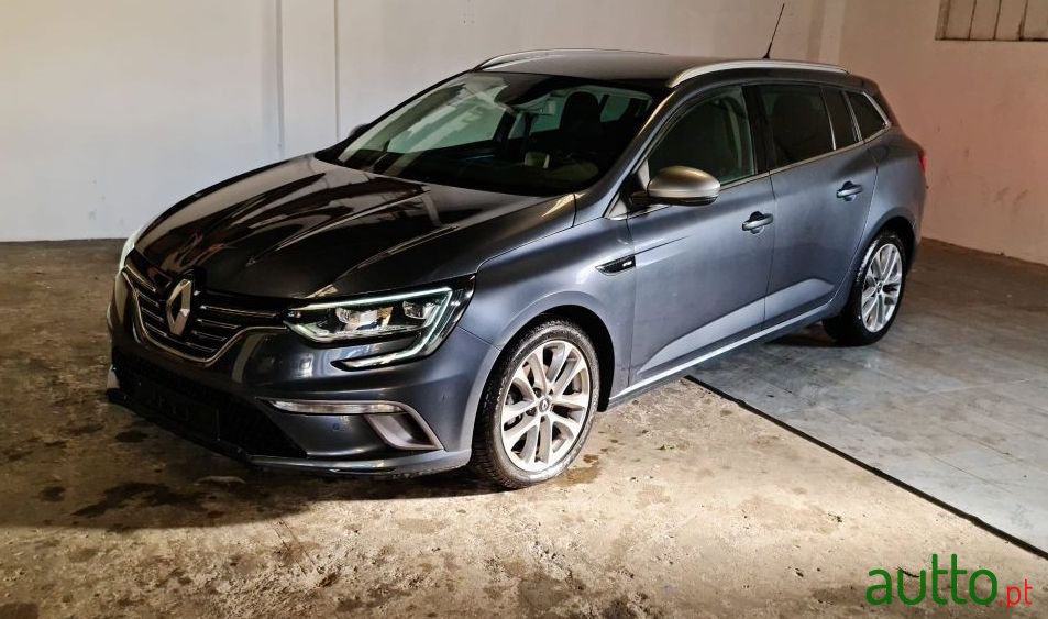 2017' Renault Megane Sport Tourer photo #1