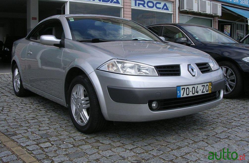 2005' Renault 1.6i Karmann photo #3