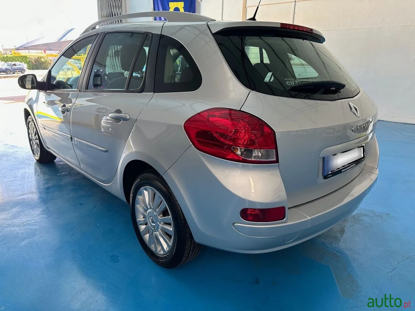 2012' Renault Clio Break photo #5