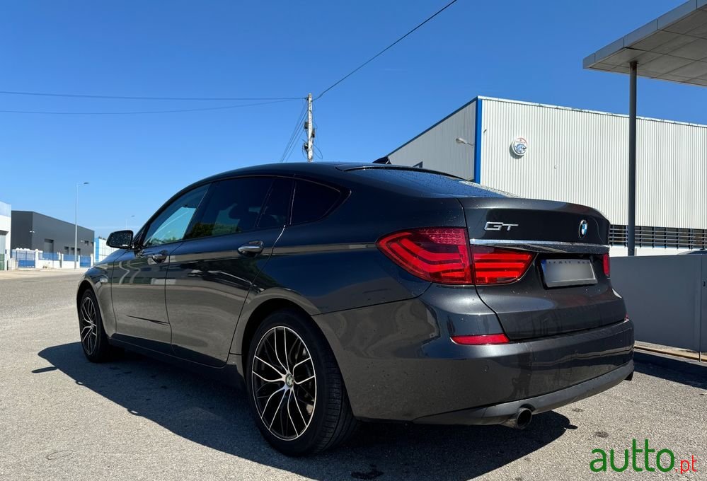 2010' BMW Série 5 photo #5