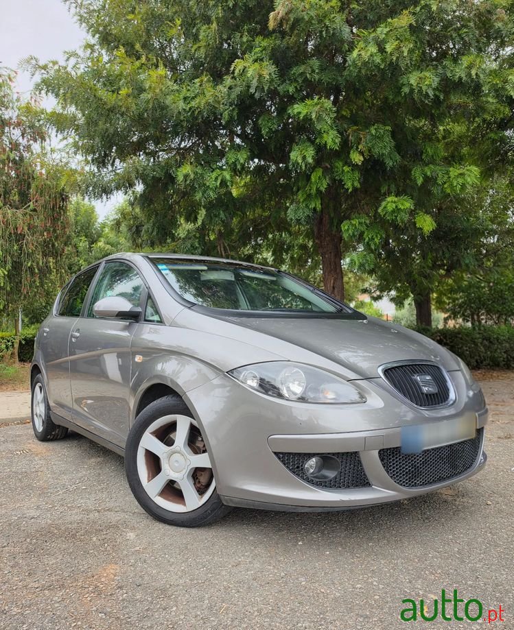 2004' SEAT Altea 2.0 Tdi 16V Style Dpf photo #1