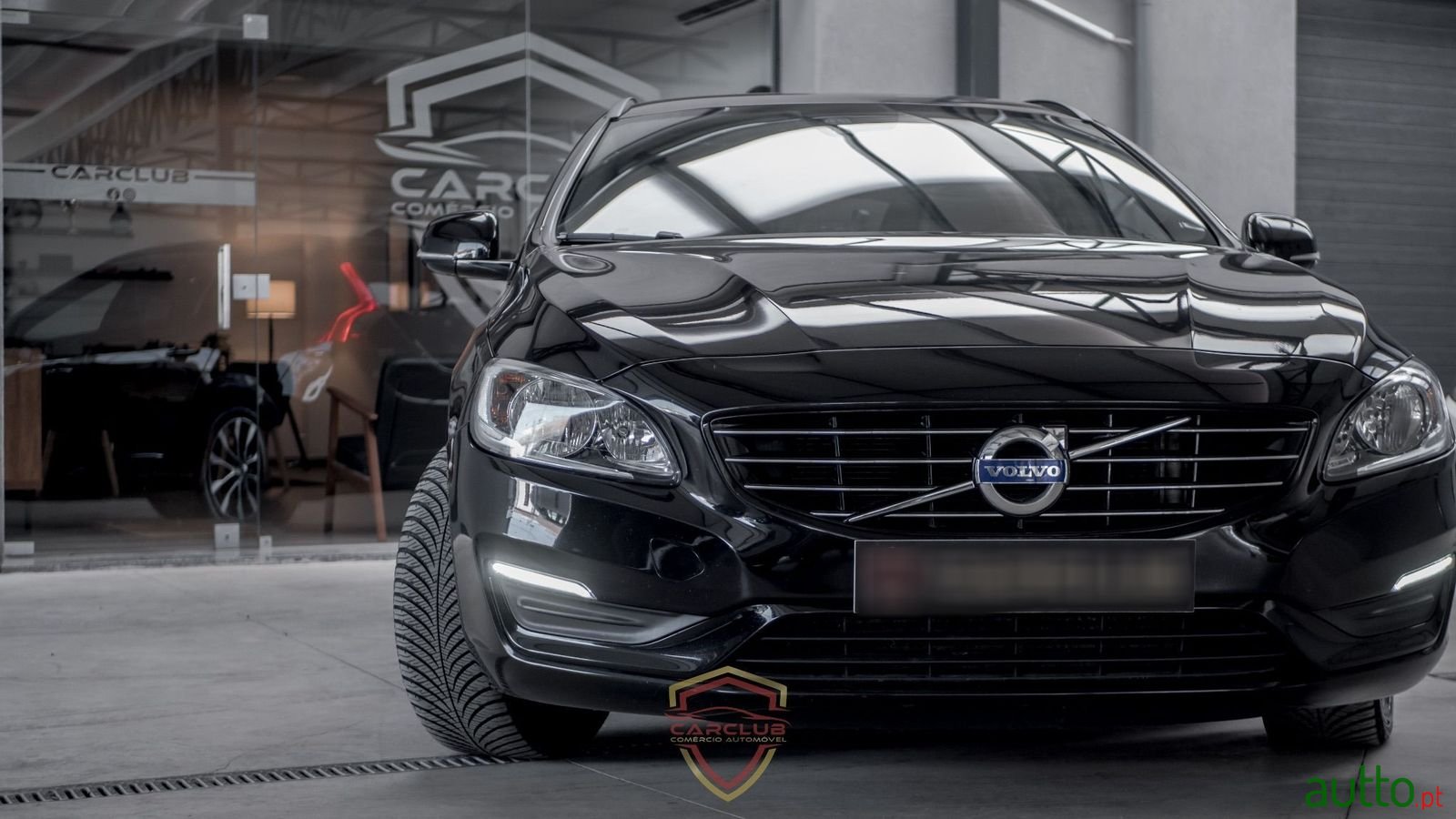 2018' Volvo V60 photo #5