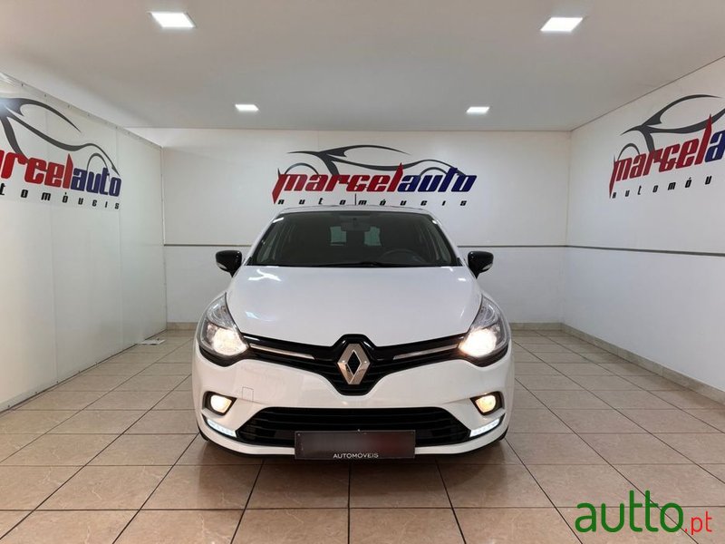 2019' Renault Clio 0.9 Tce Limited photo #2