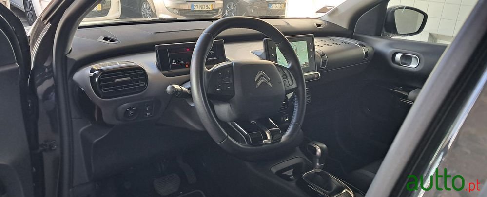 2019' Citroen C4 Cactus photo #5