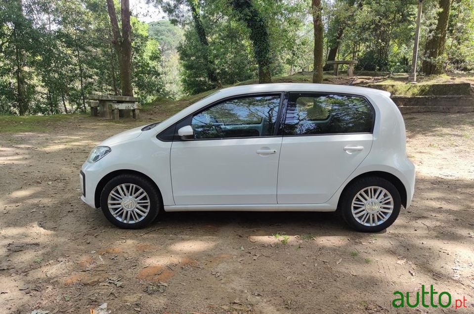 2018' Volkswagen Up photo #3