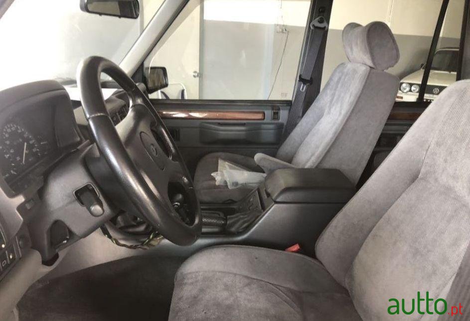 1994' Land Rover Range Rover Classic 3.9 V8 photo #3