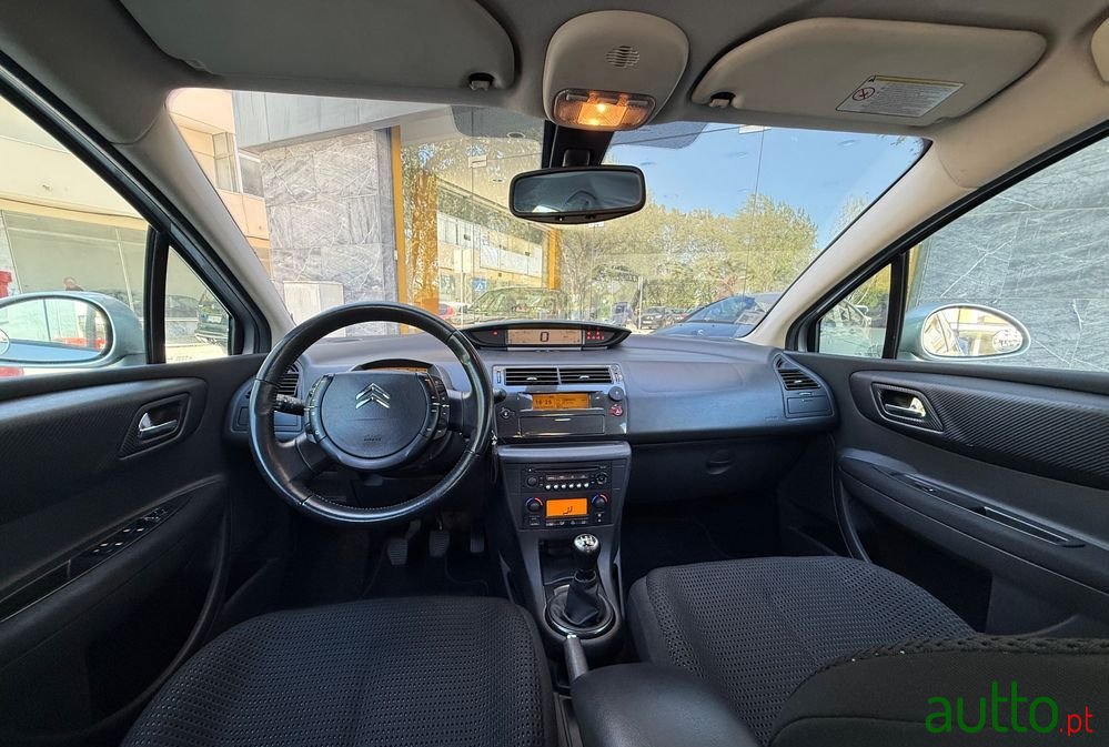 2006' Citroen C4 photo #4