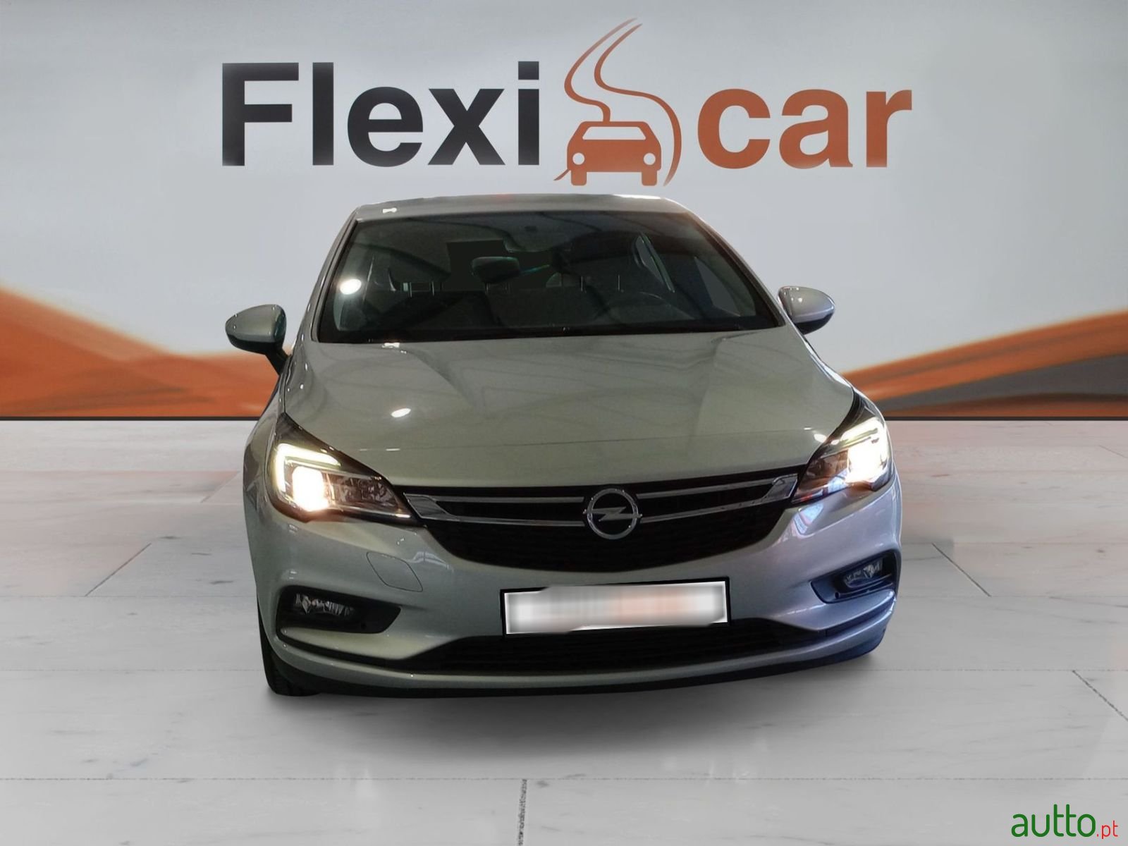 2019' Opel Astra photo #1