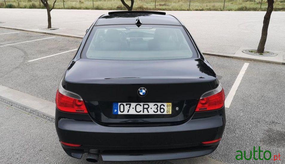 2007' BMW 520 2.0 D photo #3