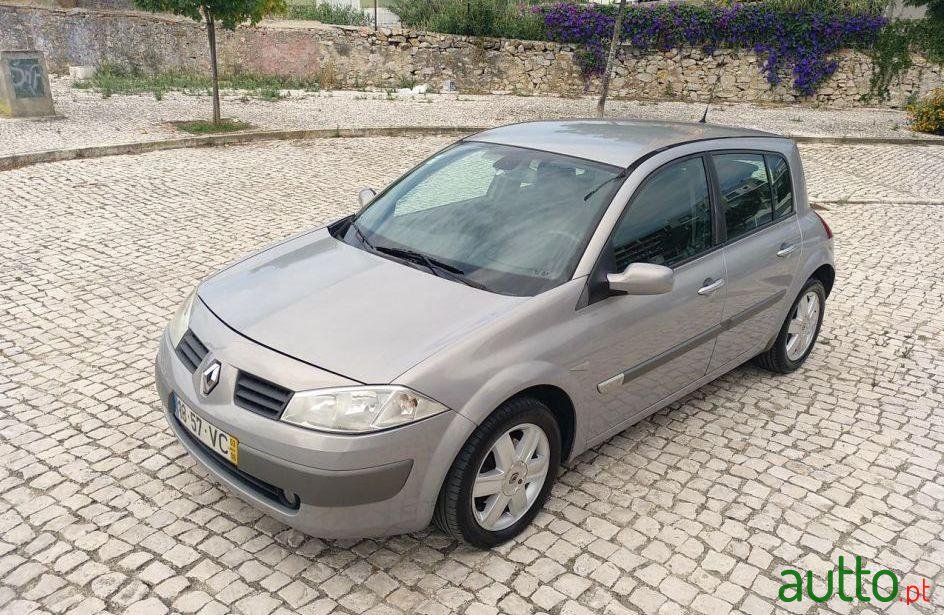 2003' Renault Megane 1.5 Dci photo #2