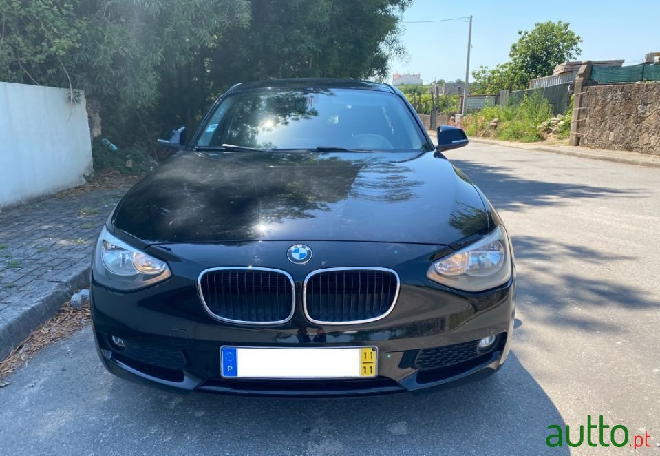 2011' BMW 116 photo #2