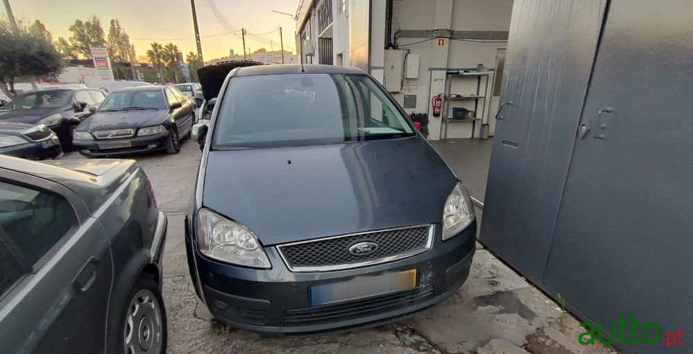 2004' Ford Focus C-MAX 1.6 Tdci Ghia photo #3