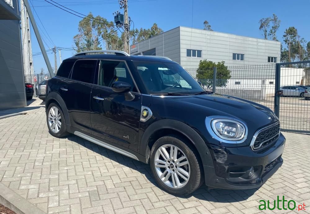 2020' MINI Countryman Cooper Se All4 Auto photo #2