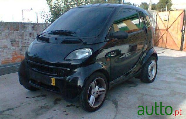 2001' Smart Fortwo Fordtwo Cdi photo #1