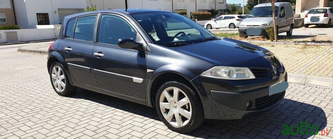 2006' Renault Megane 1.5Dci photo #2