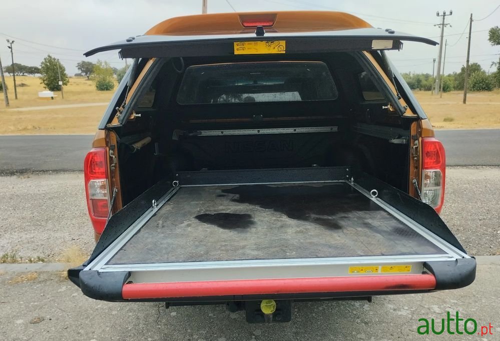 2017' Nissan Navara photo #5