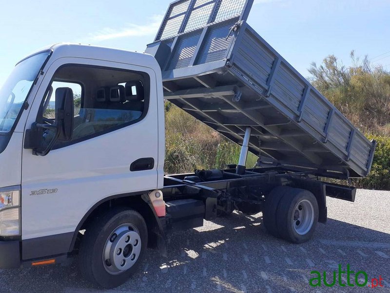 2007' Mitsubishi Canter photo #1