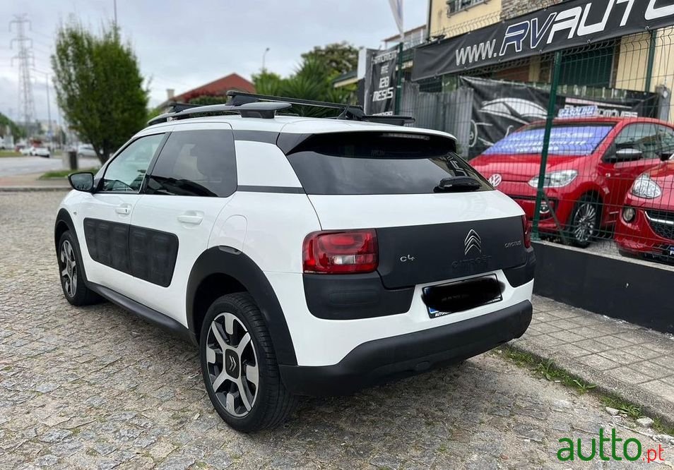 2015' Citroen C4 Cactus photo #3