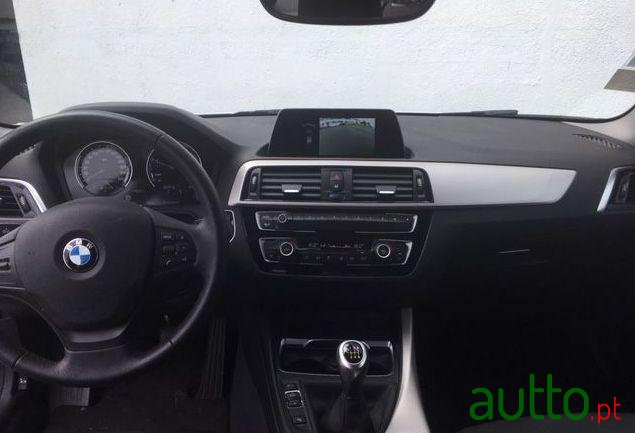 2019' BMW 116 D Pack Business Plus photo #3