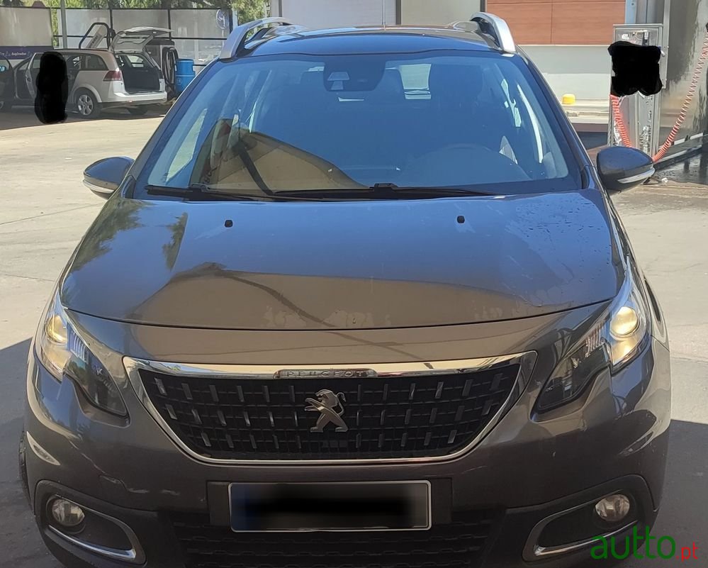 2018' Peugeot 2008 photo #1