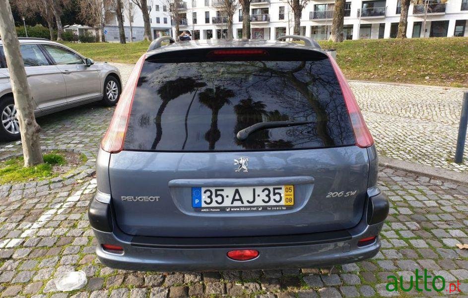 2005' Peugeot 206 Sw photo #1