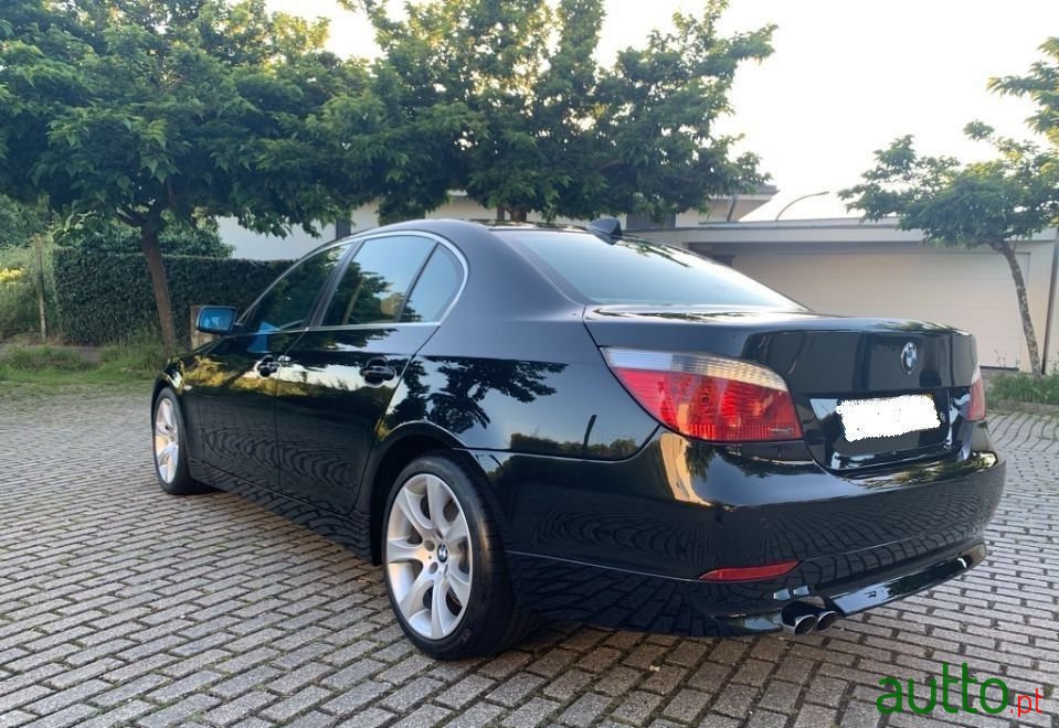 2004' BMW 520 photo #6