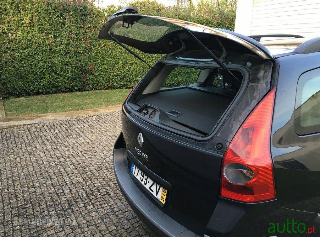 2005' Renault Megane 1.5 dCi Dynamique Luxe photo #2