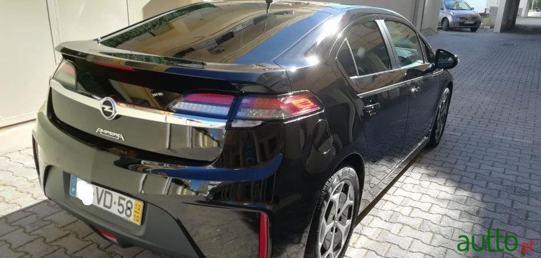 2012' Opel Ampera photo #1