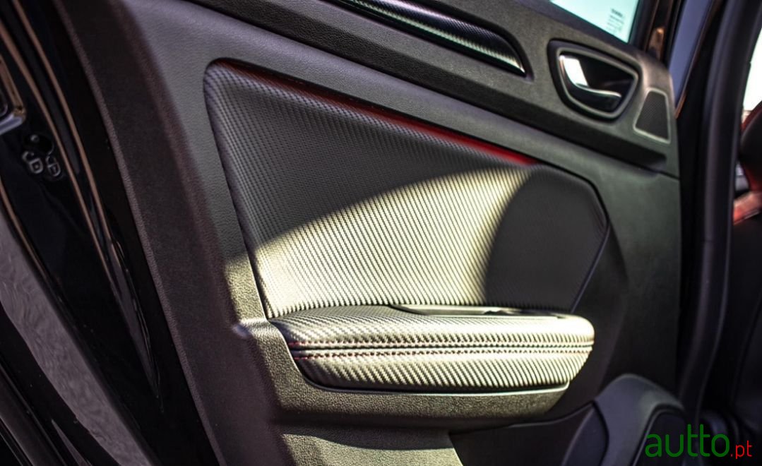 2020' Renault Megane photo #6