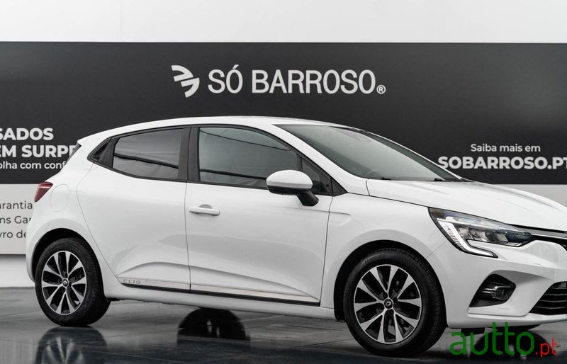 2021' Renault Clio photo #6