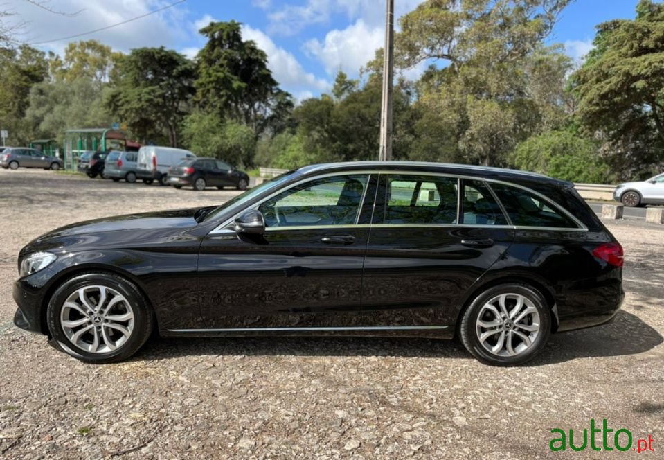 2018' Mercedes-Benz C-220 photo #2