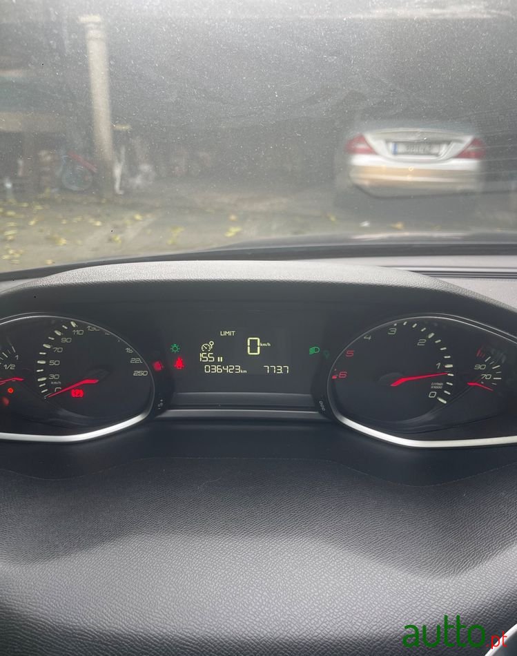 2020' Peugeot 308 photo #1