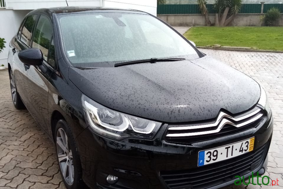 2017' Citroen C4 photo #5