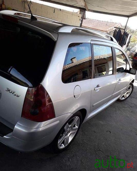 2005' Peugeot 307 Sw photo #3