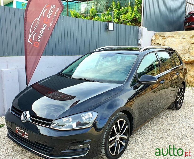 2014' Volkswagen Golf Variant photo #1