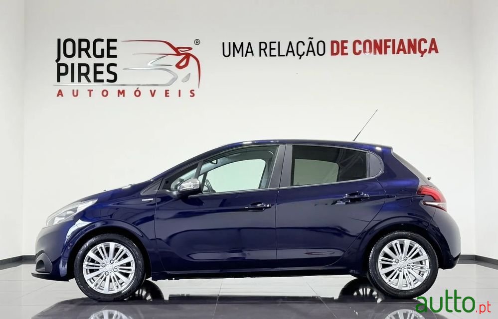 2017' Peugeot 208 1.2 Puretech Style photo #4