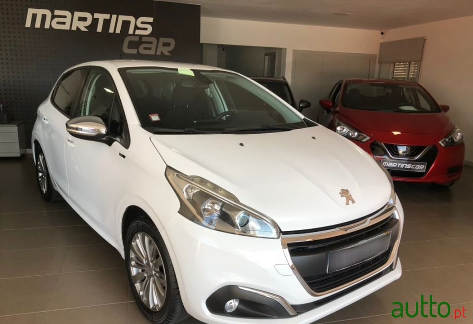 2016' Peugeot 208 photo #3