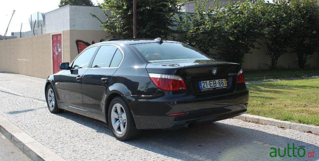 2007' BMW 520 D photo #1