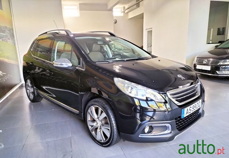 2014' Peugeot 2008 photo #3