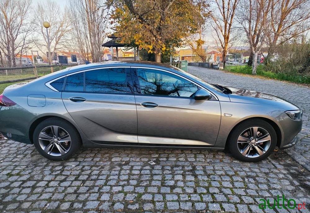 2020' Opel Insignia Grand Sport photo #4