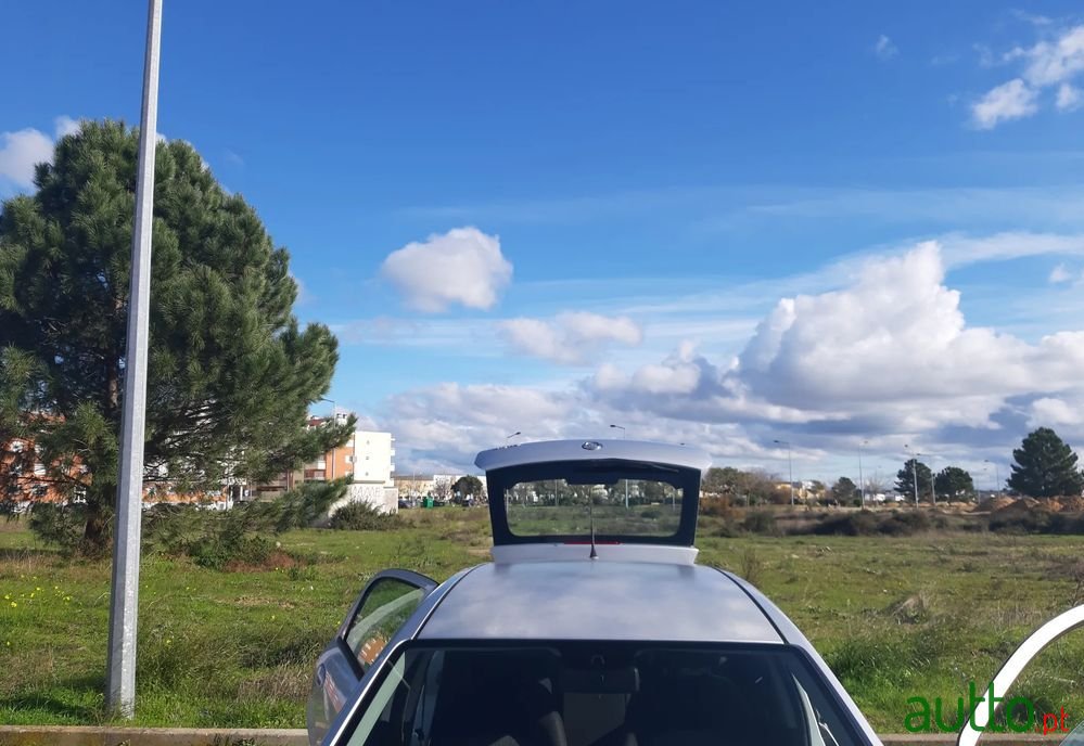 2011' Fiat Grande Punto photo #6