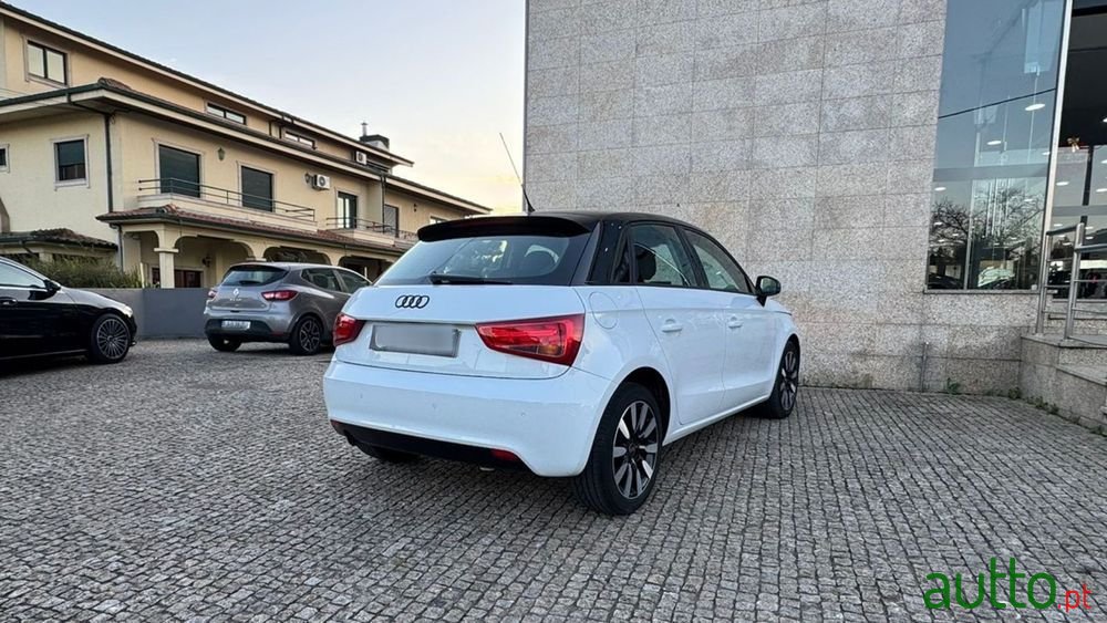 2013' Audi A1 Sportback photo #6